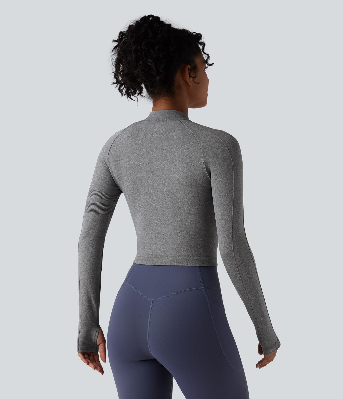 Haut de yoga Seamless Flow à demi-fermeture éclair, manches longues et trous pour les pouces