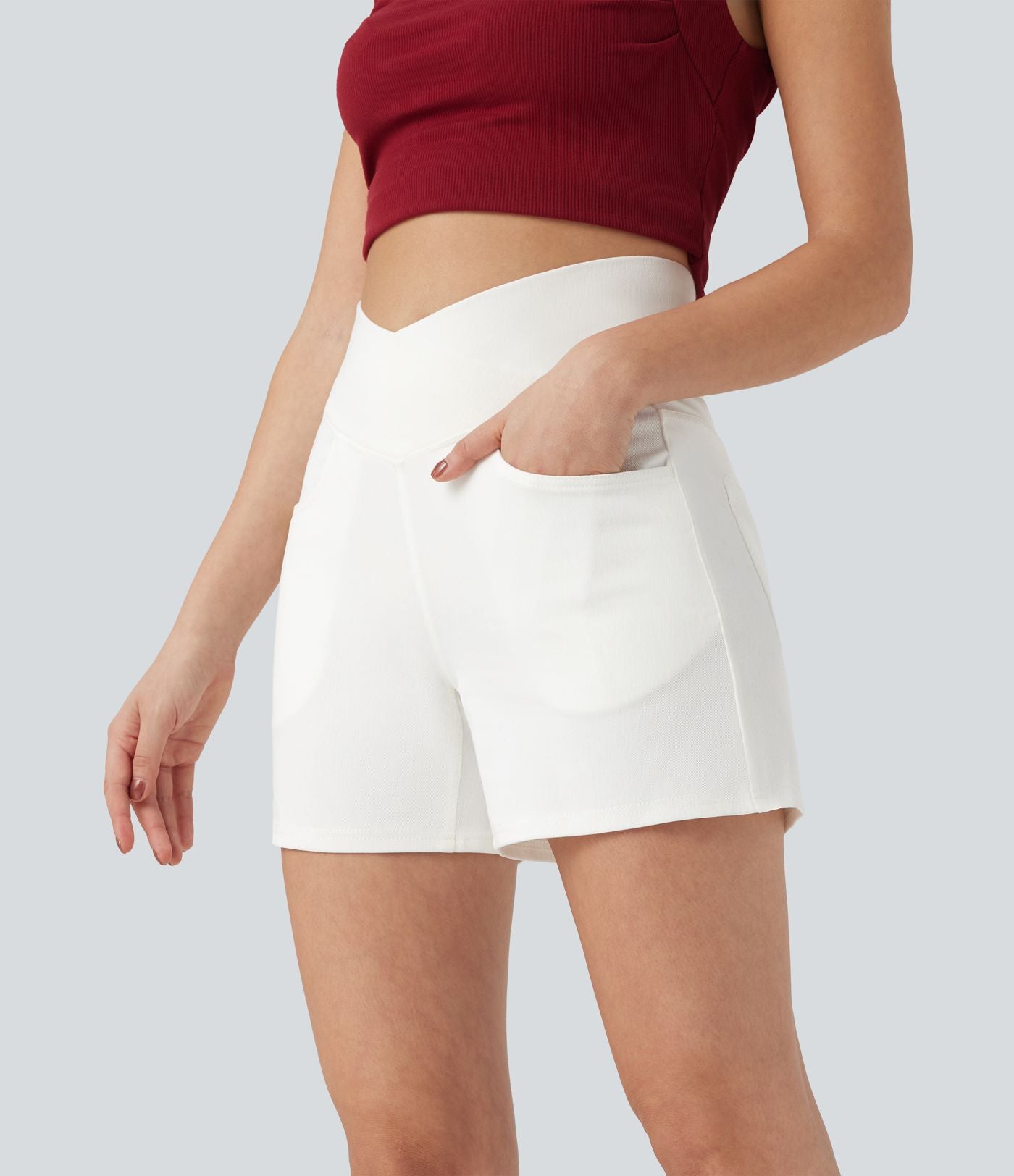 Halara Flex™ Short décontracté évasé à jambe large en denim extensible délavé taille haute croisée avec poches multiples