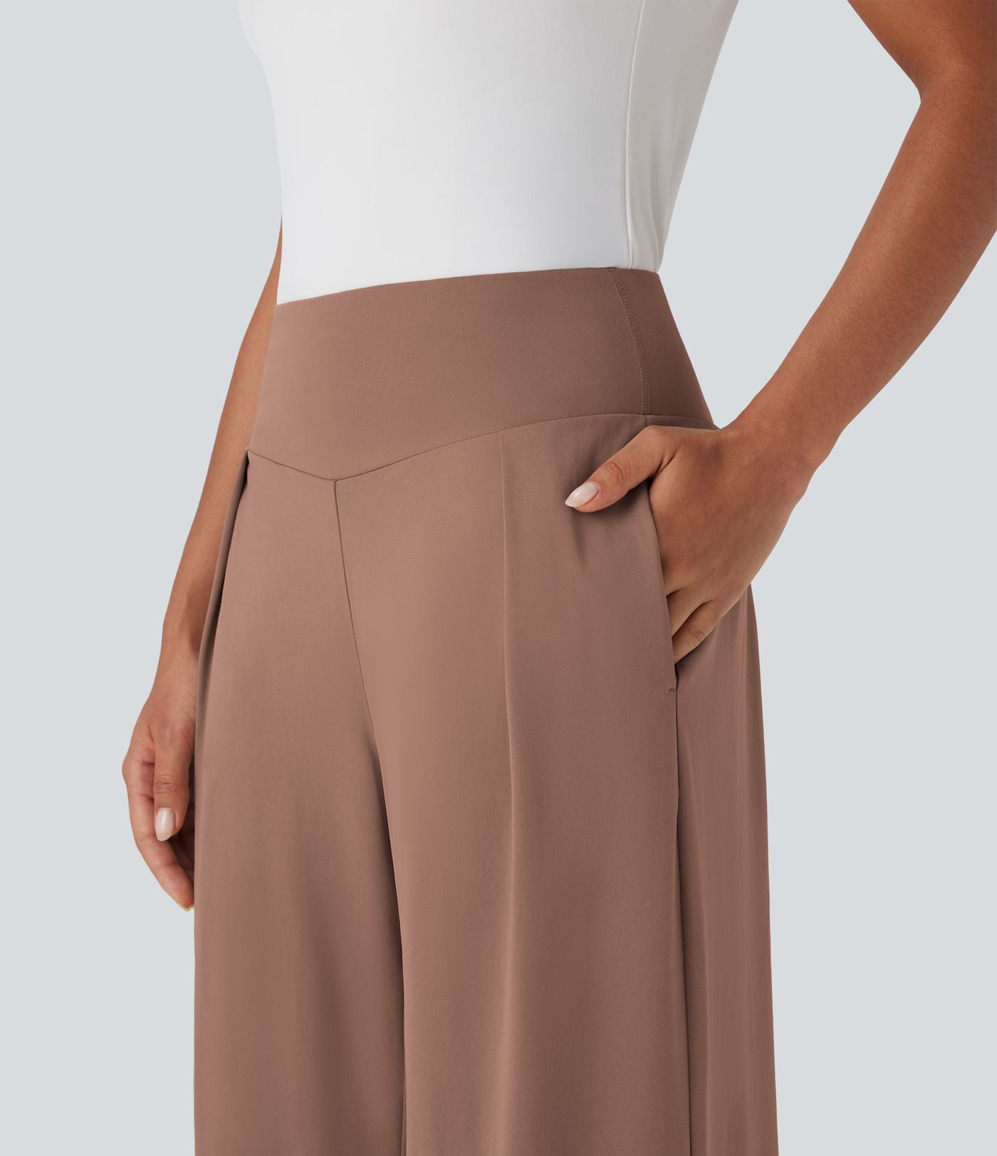 Pantalon large fluide taille haute avec poches latérales