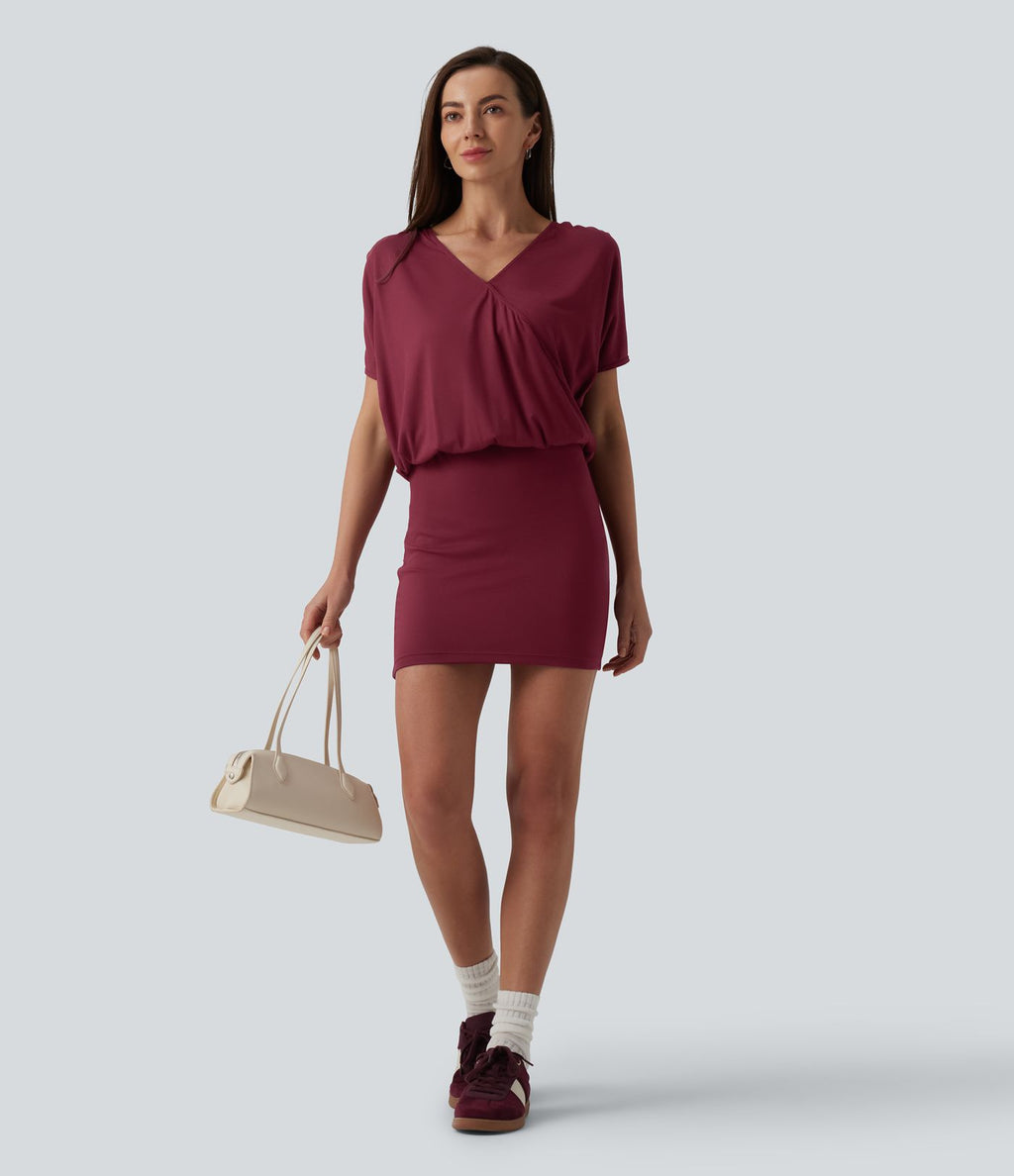 Robe micro mini moulante décontractée col V manches courtes dos noué