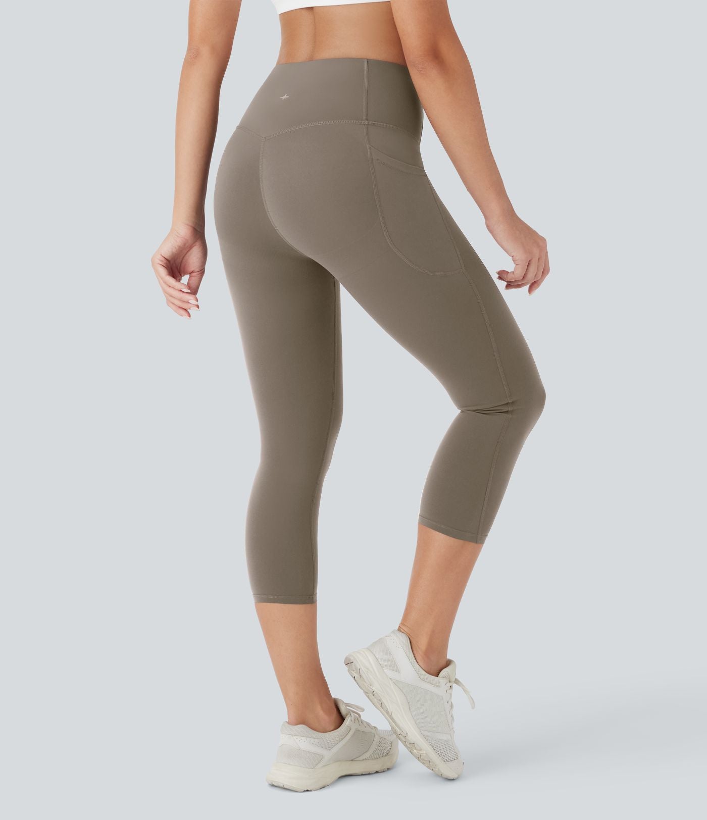 Legging corsaire d'entraînement gainant galbant taille haute avec poches Halara UltraSculpt™