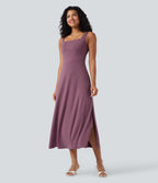Robe midi sans manches à encolure carrée et dos échancré avec fente