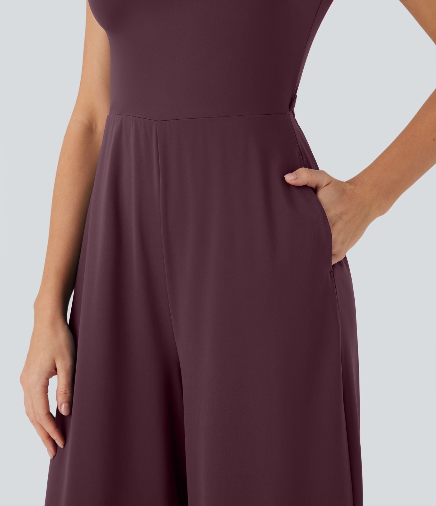 Combinaison de yoga Softlyzero™ Airy Cool Touch à col cranté, manches courtes, jambes larges et poches latérales - Édition Easy Peasy