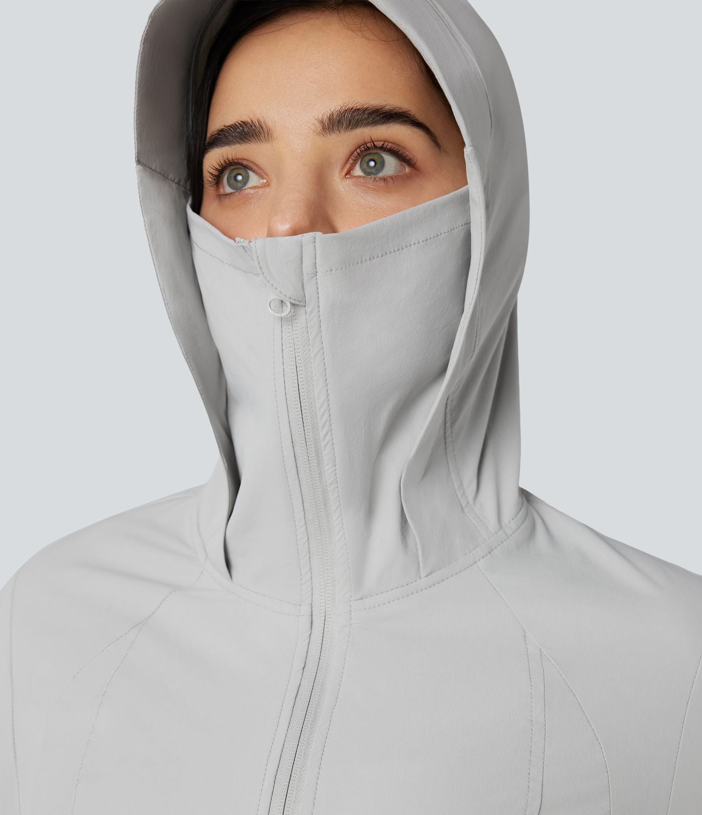 Veste de randonnée à capuche, manches longues, passants pouces et zip avec poches - UPF40+