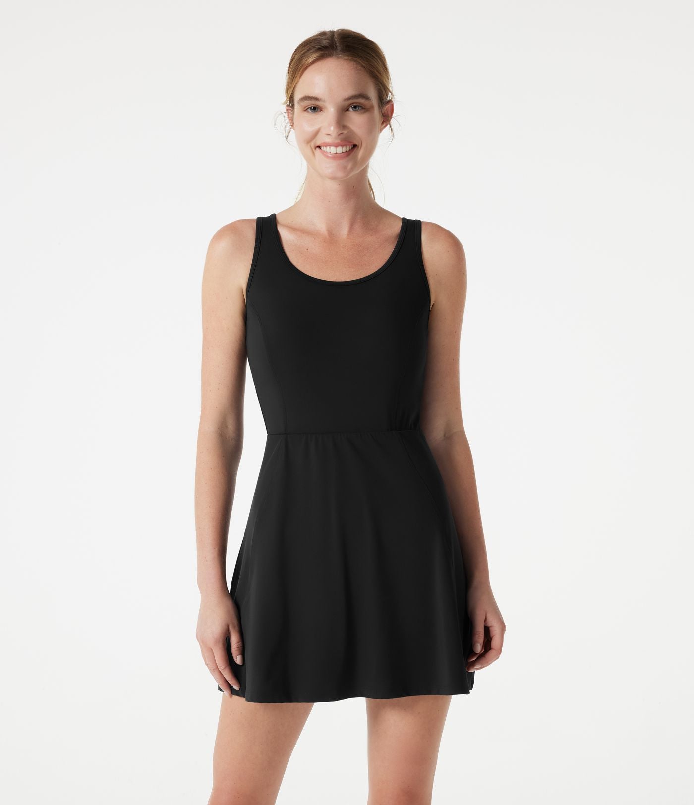 Robe sport de tennis mini SoftlyZero™ sans manches avec dentelle contrastée torsadée, brassière intégrée et poches - Easy Peasy - UPF50+