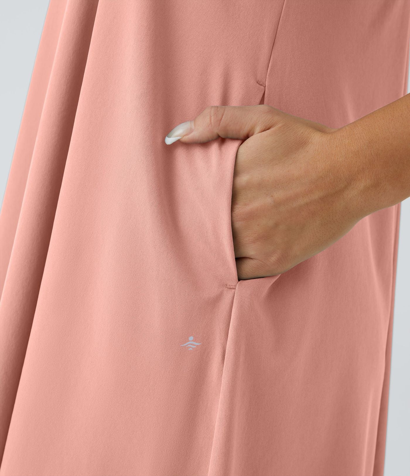 Robe décontractée mi-longue Breezeful™ dos nageur poche latérale fluide asymétrique séchage rapide A-C