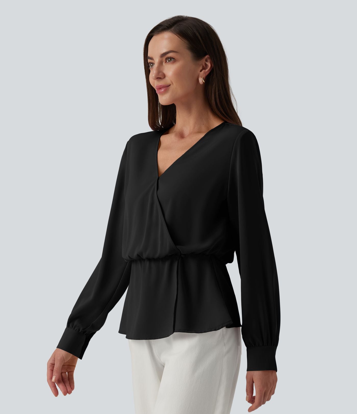 Blouse esprit bureau défroissage facile, col V cache-cœur avec boutons-pression, manches longues et coupe ample