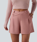 Short ample tailleur mi-taille asymétrique en tissu gaufré 12,5 cm avec poches
