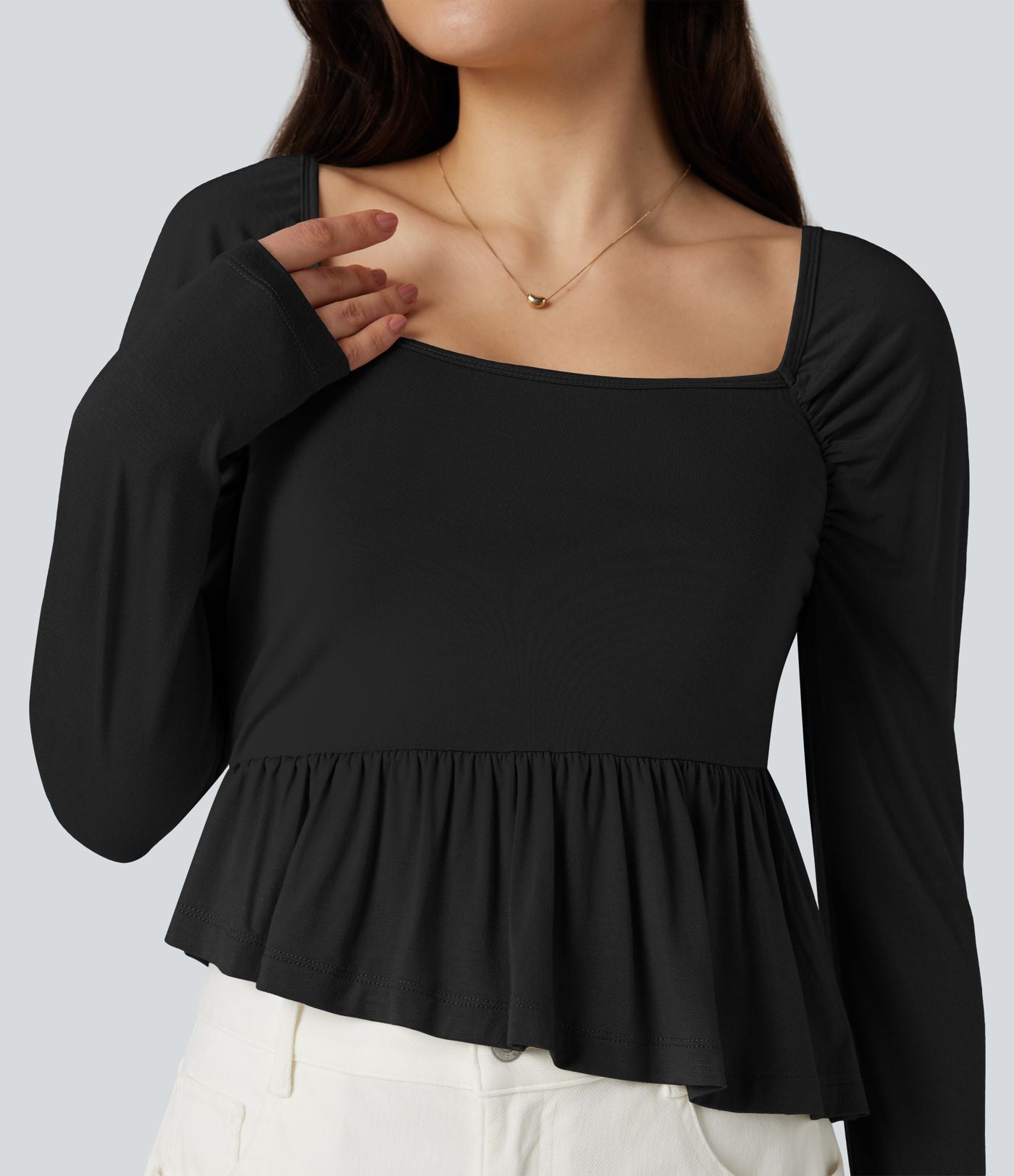 T-shirt décolleté carré à manches longues avec ourlet à volants