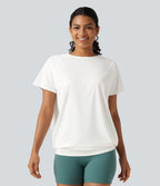 Haut de yoga effet frais InstantCool longueur allongée à manches courtes, encolure arrondie, fronces et protection solaire UPF50+