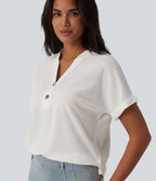 T-shirt casual en tissu gaufré col V à manches chauve-souris et boutons