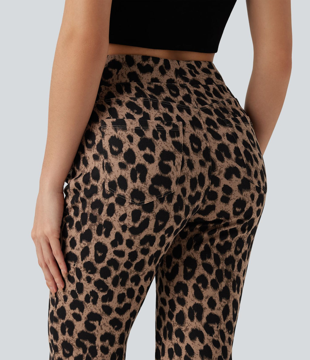 Pantalon flare taille haute en tissu gaufré imprimé léopard avec poches