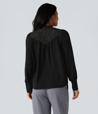 Chemise tailleur col montant dentelle contrastante manches longues