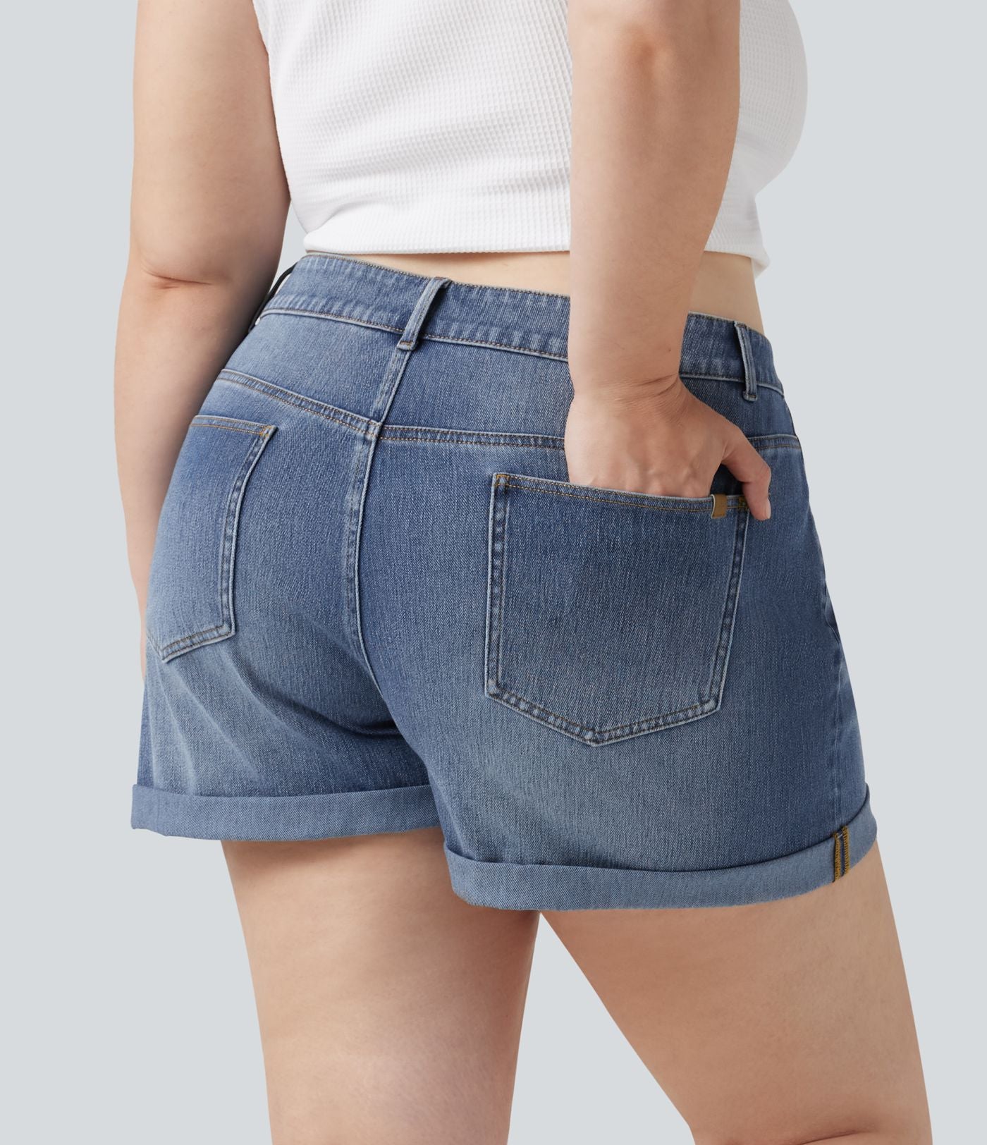 Short grande taille en jean Halara Flex™ délavé taille haute asymétrique avec ourlets retroussés et poches
