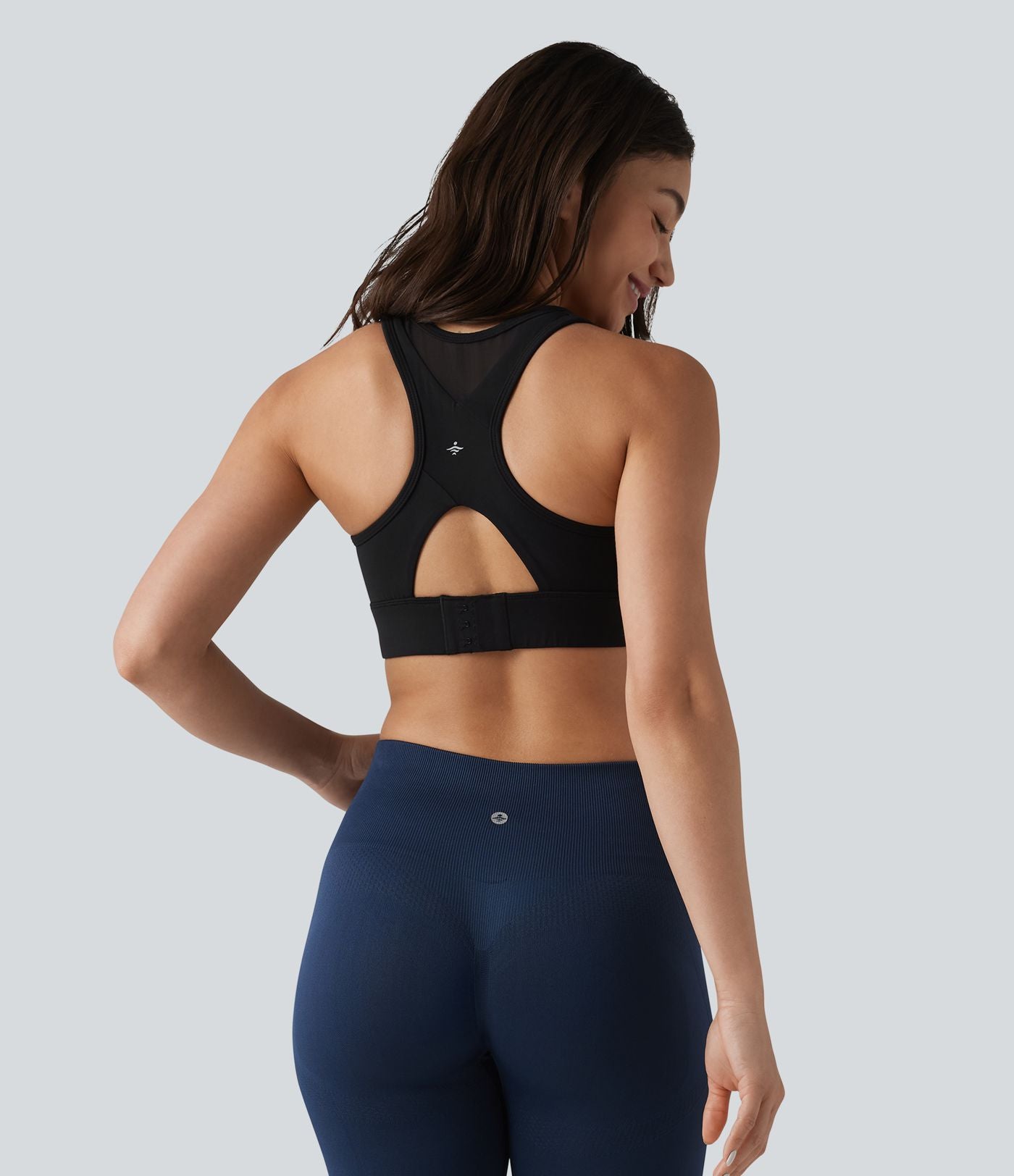 Halara UltraSculpt™ Brassière de sport d'entraînement maintien modéré, dos nageur avec boucle ajustable et mesh respirant