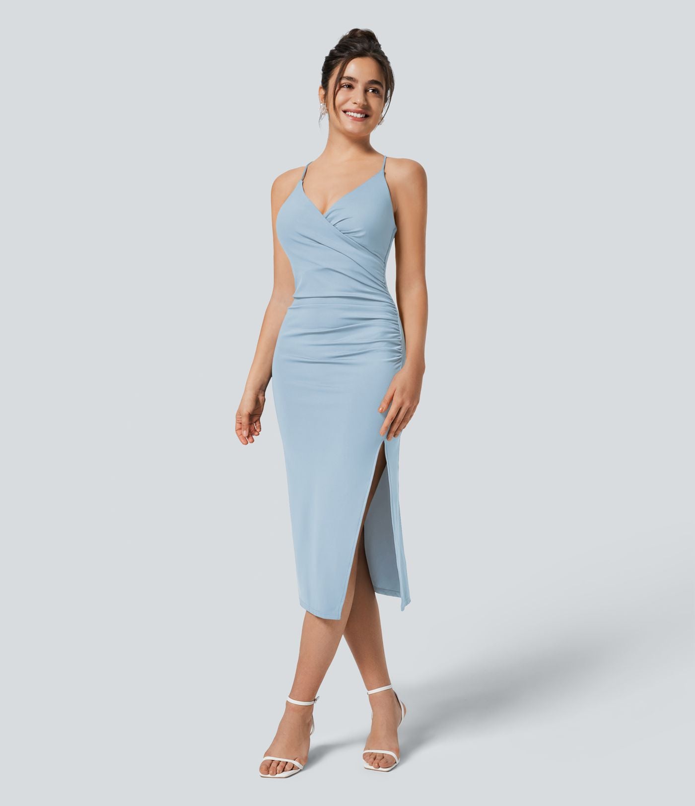 Robe moulante SoftlyZero™ Airy fendue à effet frais InstantCool, brassière intégrée, dos nu croisé à lacets, légèrement plissée pour invitée de mariage et demoiselle d'honneur
