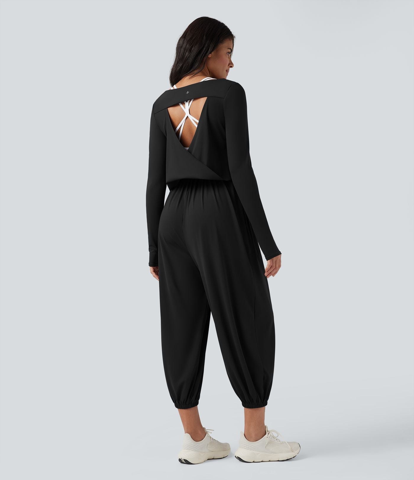 Combinaison de yoga SoftlyZero™ aérée dos découpé manches longues à trous pouces avec poches - Easy Peasy