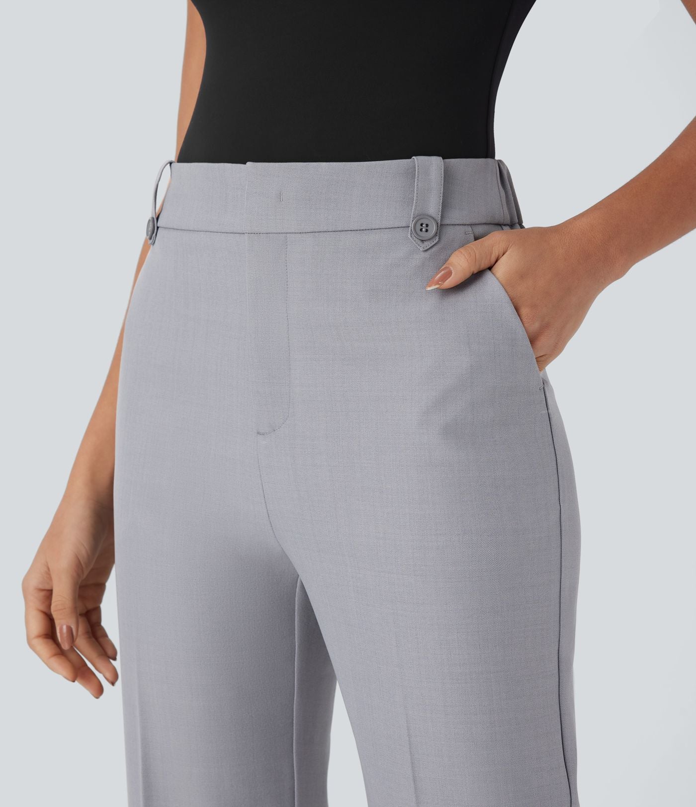 Pantalon de costume taille moyenne longueur cheville jambe droite avec poches latérales