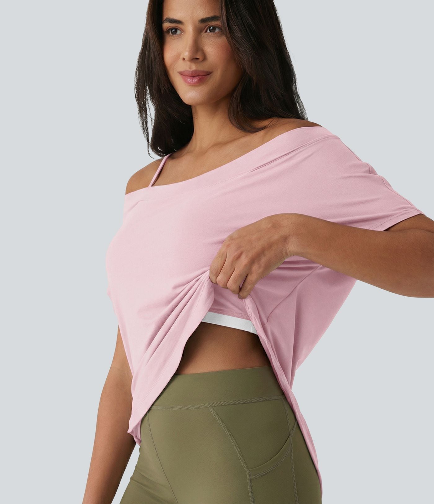 Top de yoga à une épaule, manches courtes, ourlet asymétrique et soutien-gorge intégré à séchage rapide