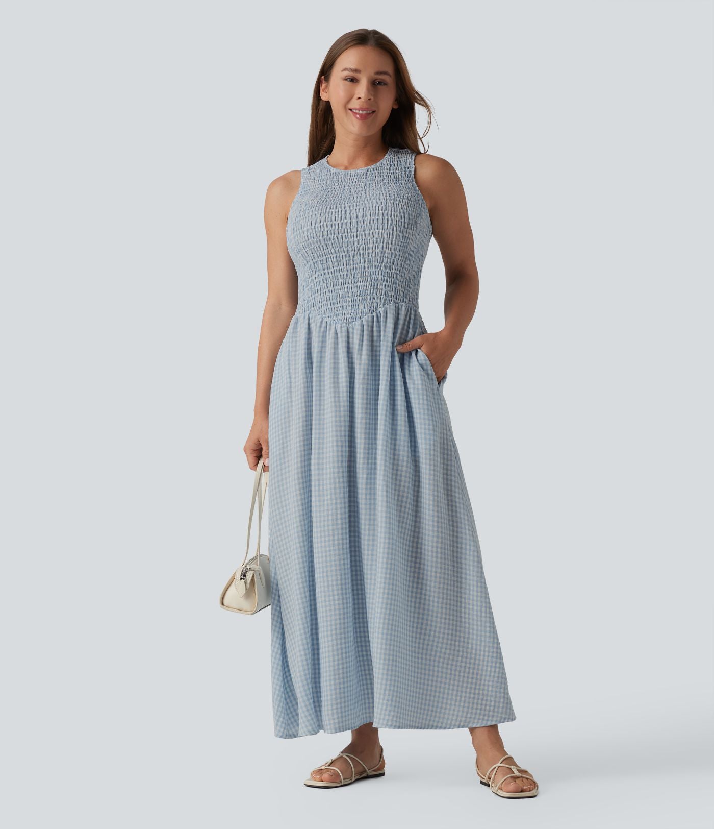 Robe midi fluide casual col rond sans manches à smocks et carreaux aspect lin avec poches