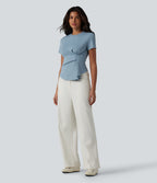 T-shirt décontracté col rond manches courtes froncé ourlet asymétrique