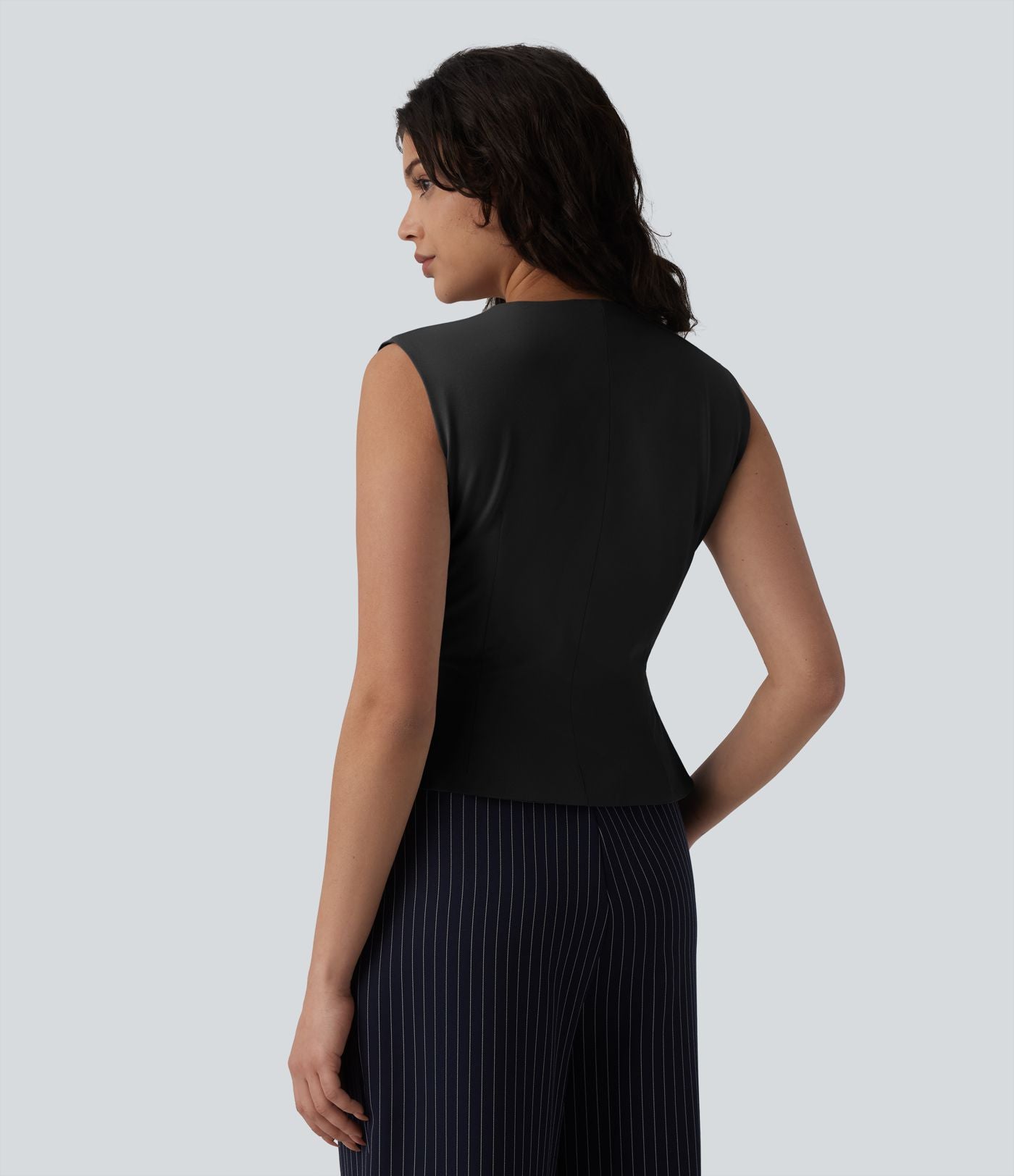 Blouse tailleur col V sans manches
