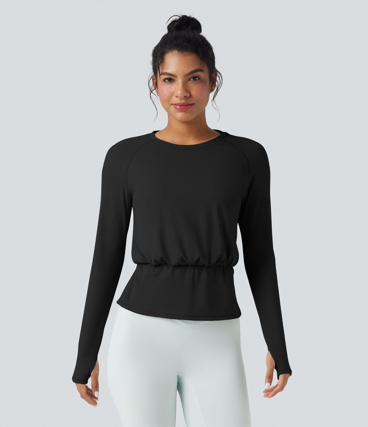 Haut de sport yoga SoftlyZero™ Airy col rond manches longues avec passe-pouces plissé effet frais InstantCool, protection solaire UPF50+