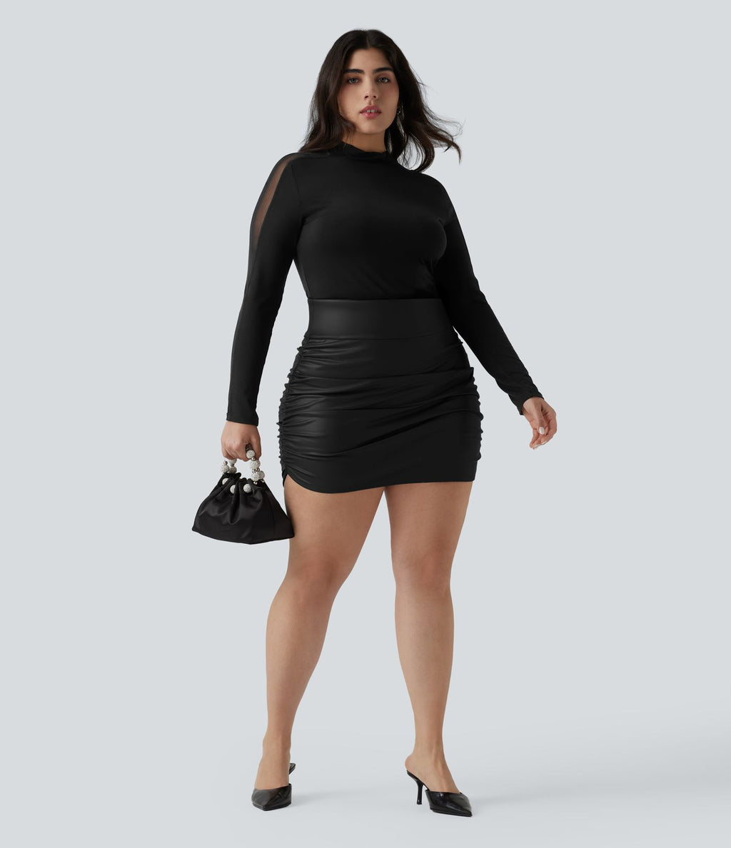 Jupe mini moulante grande taille 2-en-1 en molleton et tissu enduit taille haute gainante avec fronces et ourlet arrondi