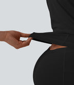 SoftlyZero™ Plush Robe de sport mini 2-en-1 froncée à épaules dénudées avec brassière intégrée et poches — Easy Peasy