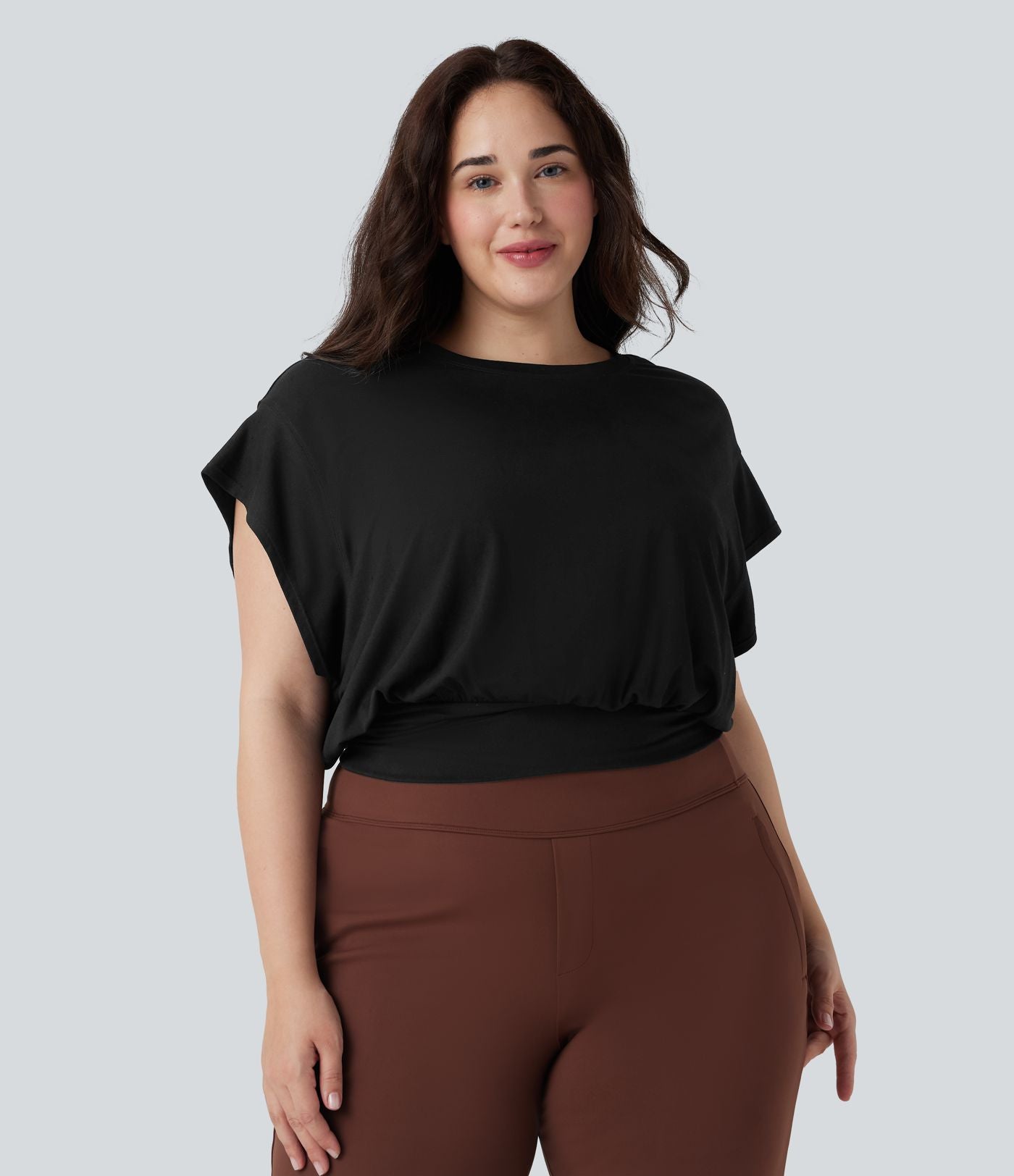 T-shirt de travail grande taille à col rond et manches courtes chauve-souris