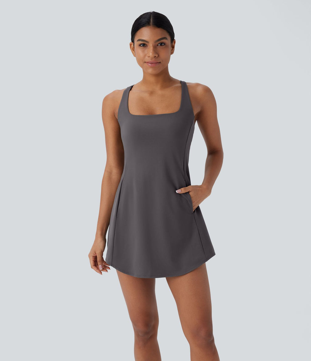 Robe de sport yoga mini 2-pièces SoftlyZero™ Plush à découpes avec poche A-C