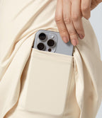Softlyzero™ Plush Robe Sport Mini à Évasement avec Poches 2-en-1 Dos Nu - Édition Easy Peasy