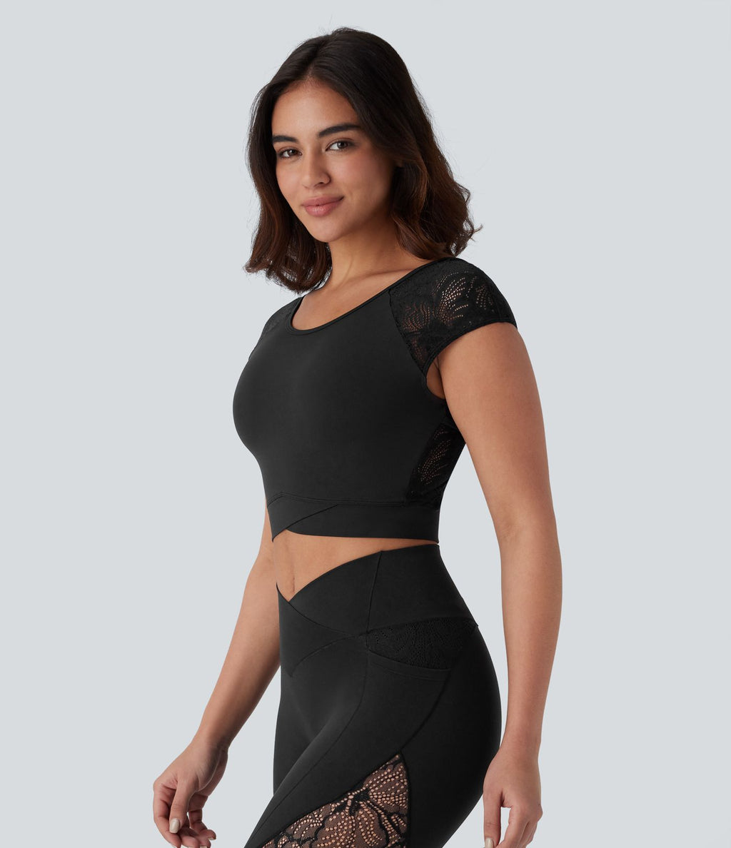 Softlyzero™ Haut de sport de yoga court dos nu avec dentelle contrastée et ourlet croisé-UPF50+