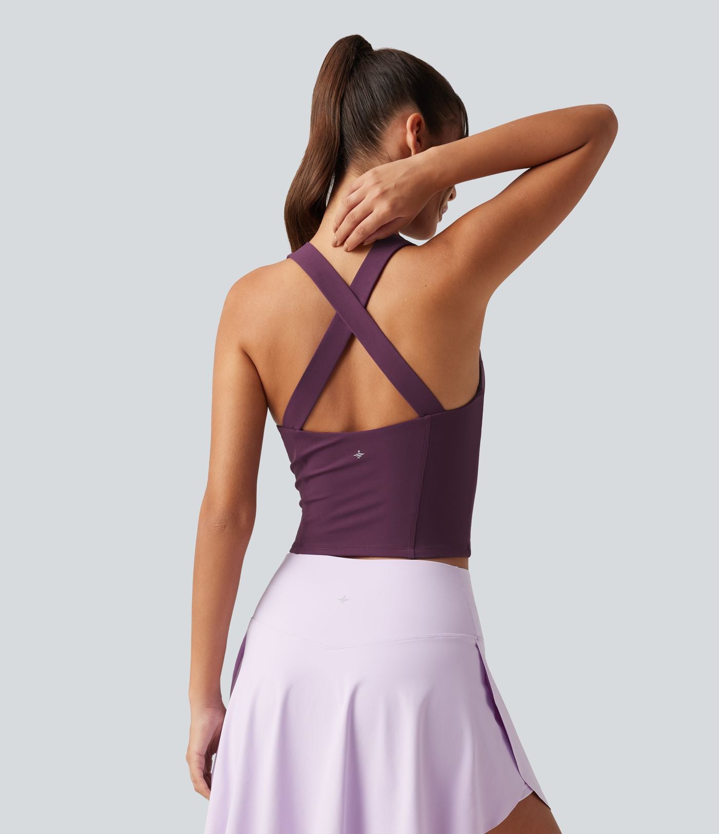 Débardeur de yoga SoftlyZero™ à col V, bretelles croisées, coussinets amovibles et protection solaire UPF 50+