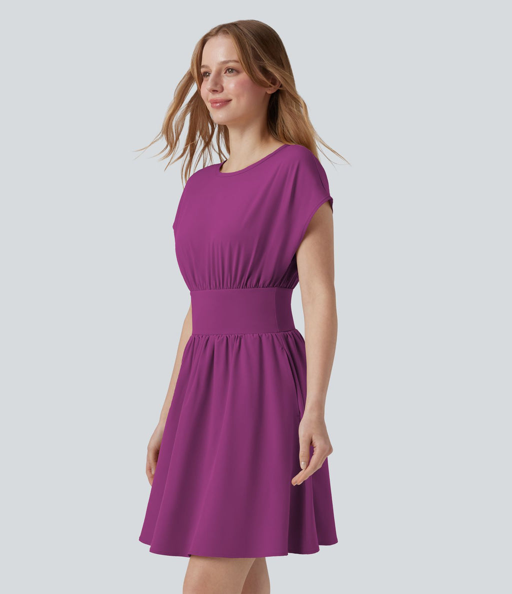 Robe de travail mini Breezeful™ manches chauve-souris courtes fluide séchage rapide avec poches latérales