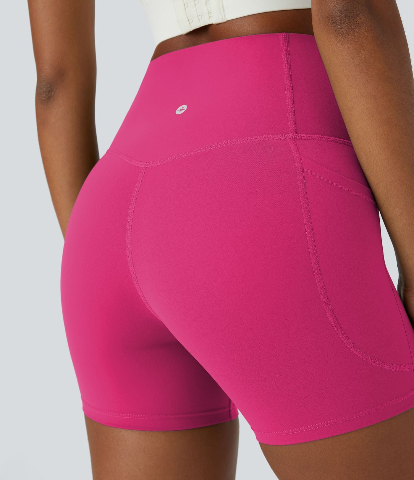 Short cycliste d'entraînement gainant taille haute UltraSculpt™ SoCinched à poches latérales 12,5 cm