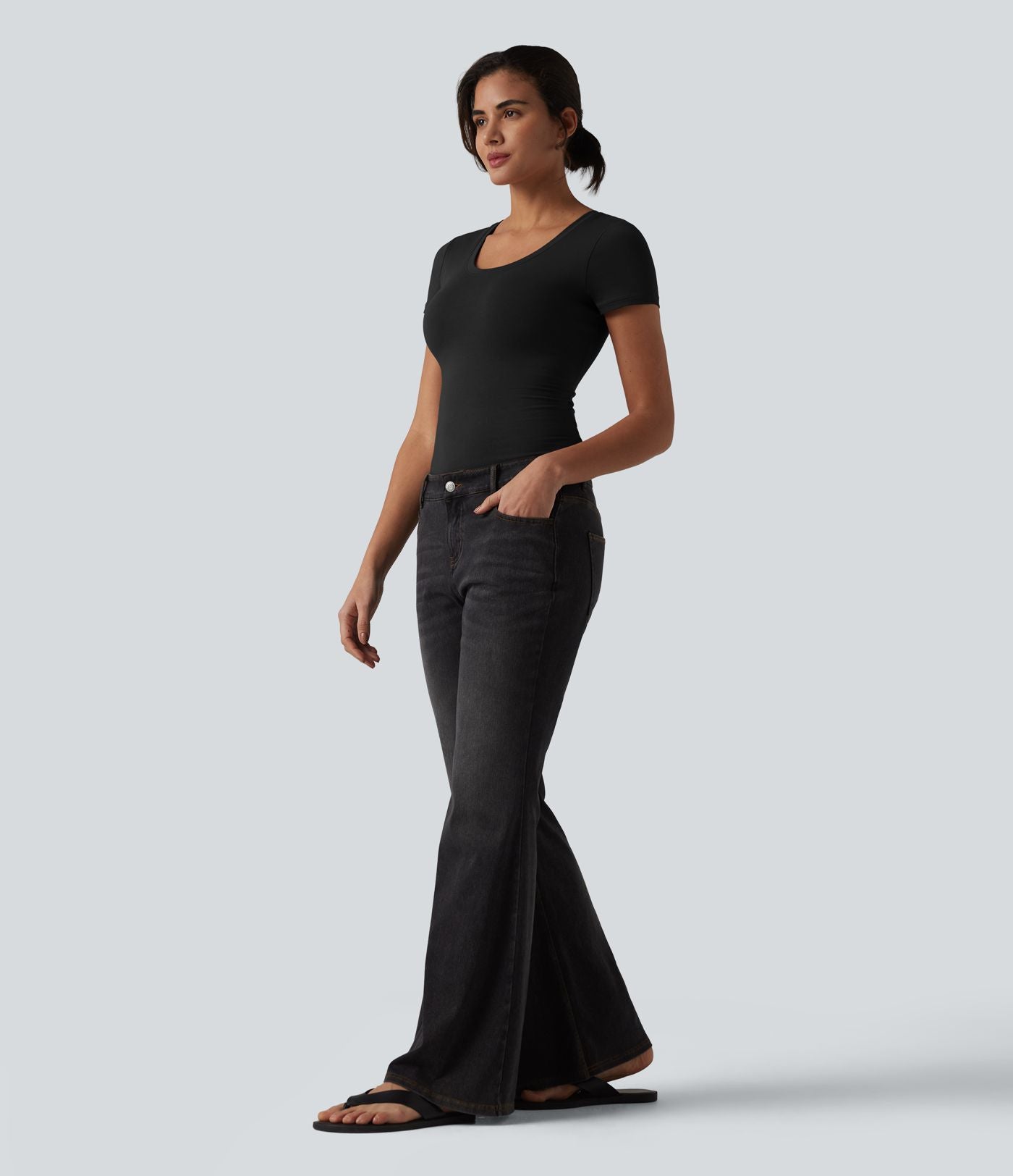 Halara T-shirt en jersey de coton col rond échancré manches courtes avec soutien-gorge intégré bonnets B-DD