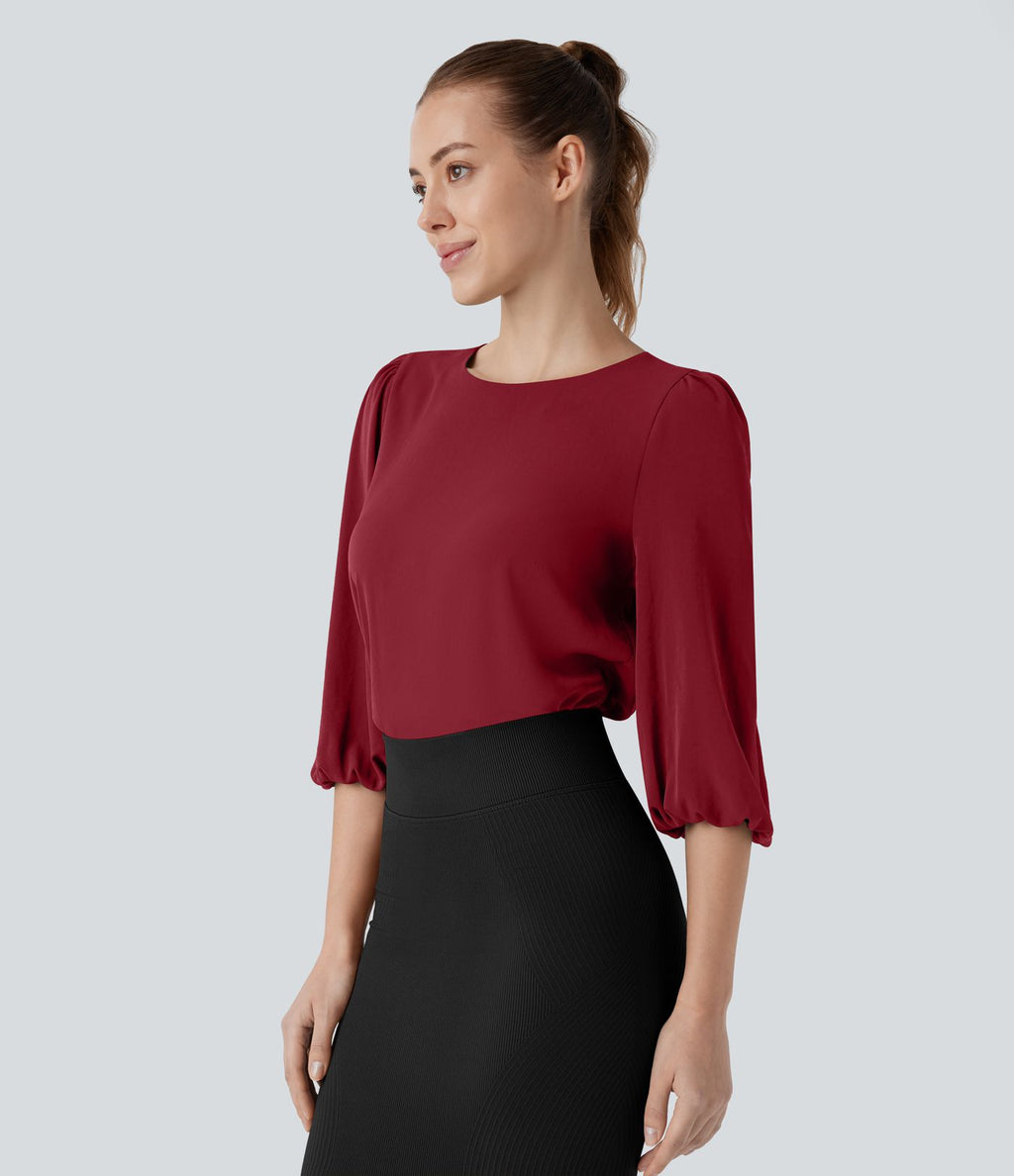 Blouse de travail col bateau avec manches évêque et dos ajouré