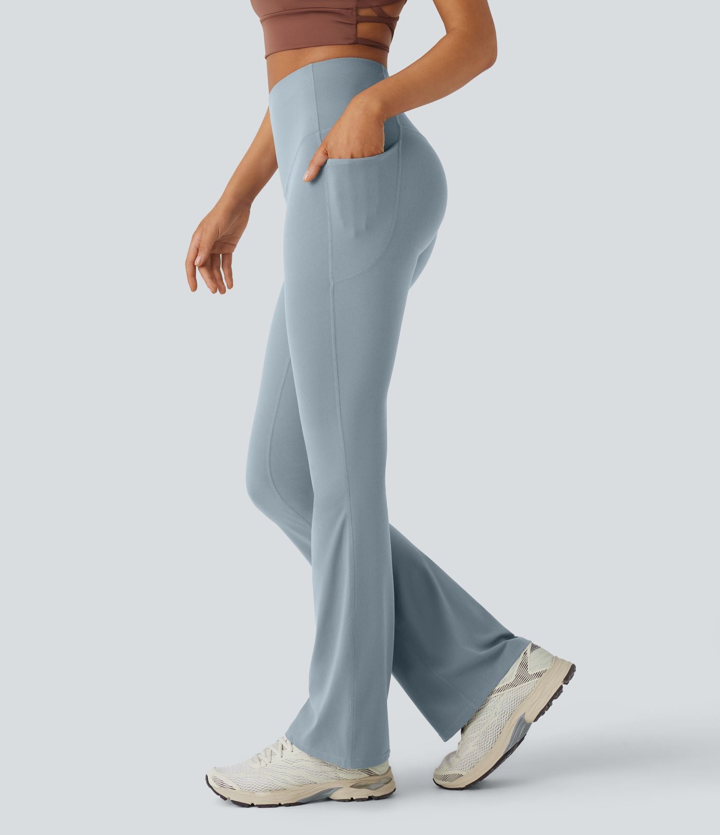 Pantalon de yoga à coupe bootcut gainant taille haute avec poches Halara UltraSculpt™