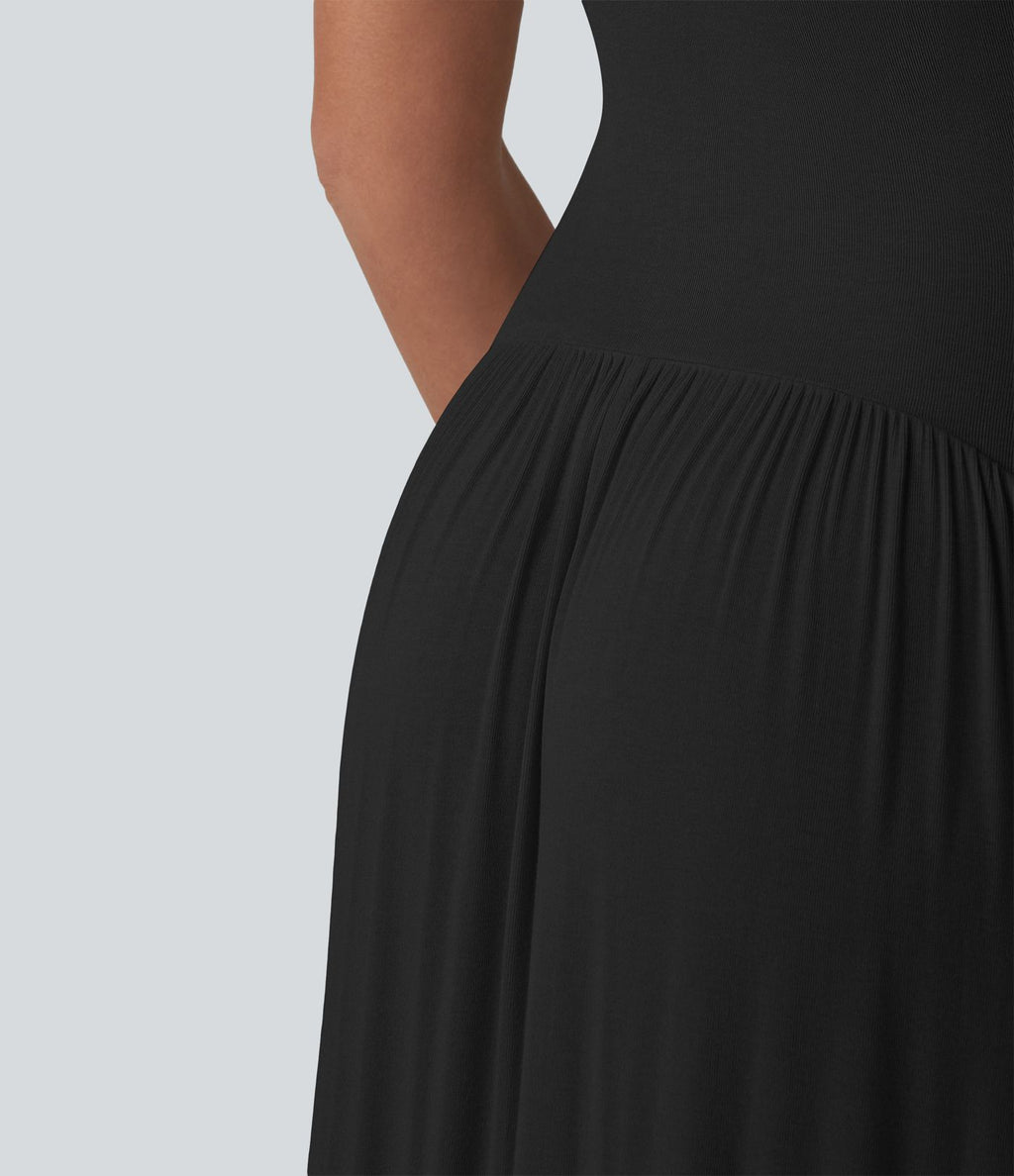 Robe longue fluide côtelée à bretelles fines avec poches