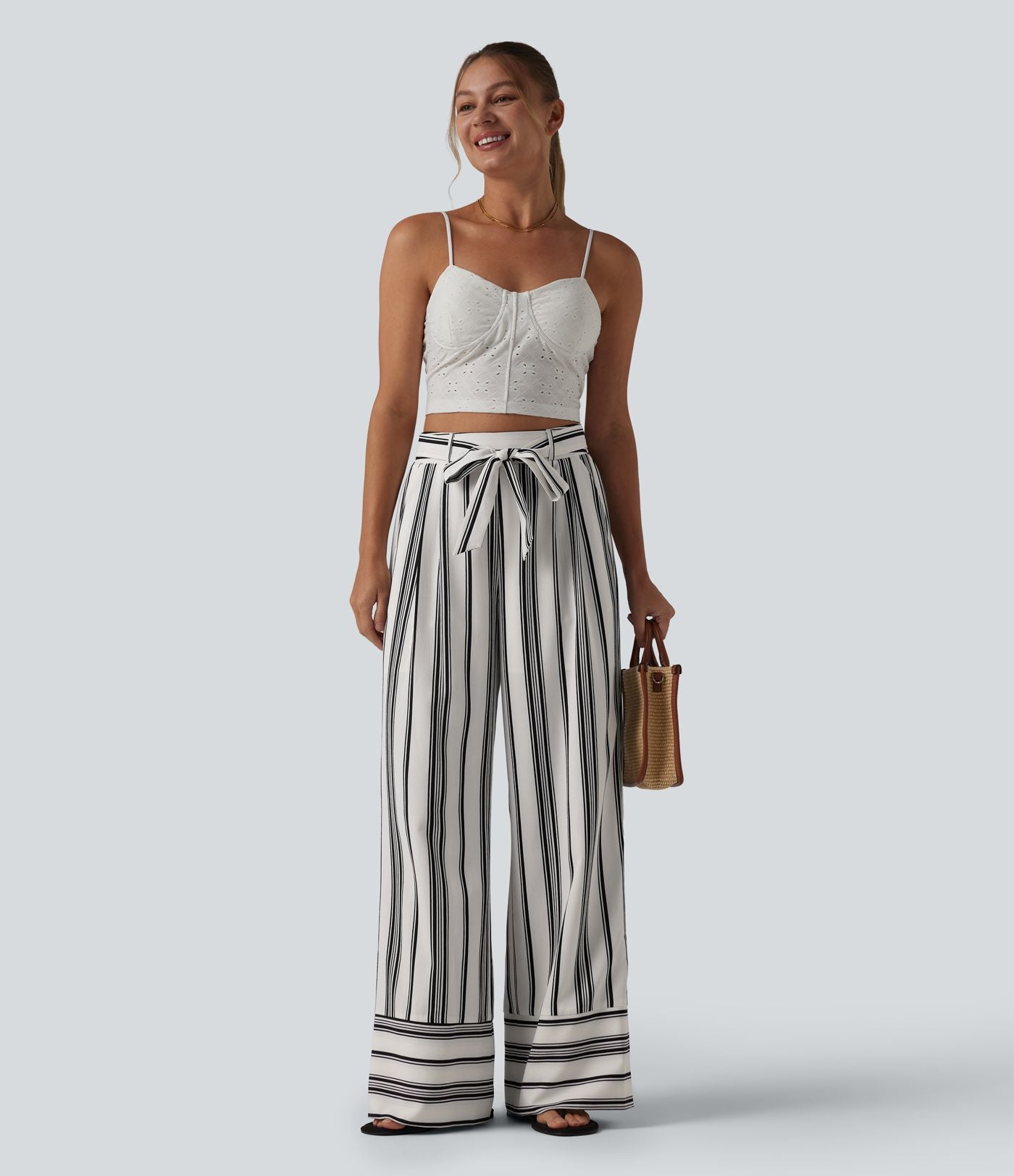 Pantalon large taille haute à rayures avec ceinture et poches
