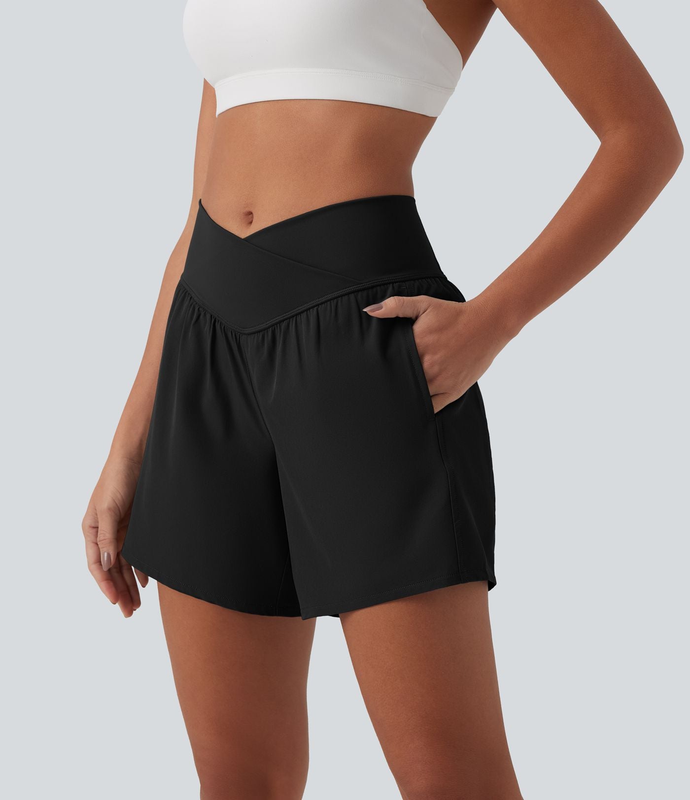 Short yoga 2-en-1 Breezeful™ croisé taille haute séchage rapide 12,5 cm avec poches