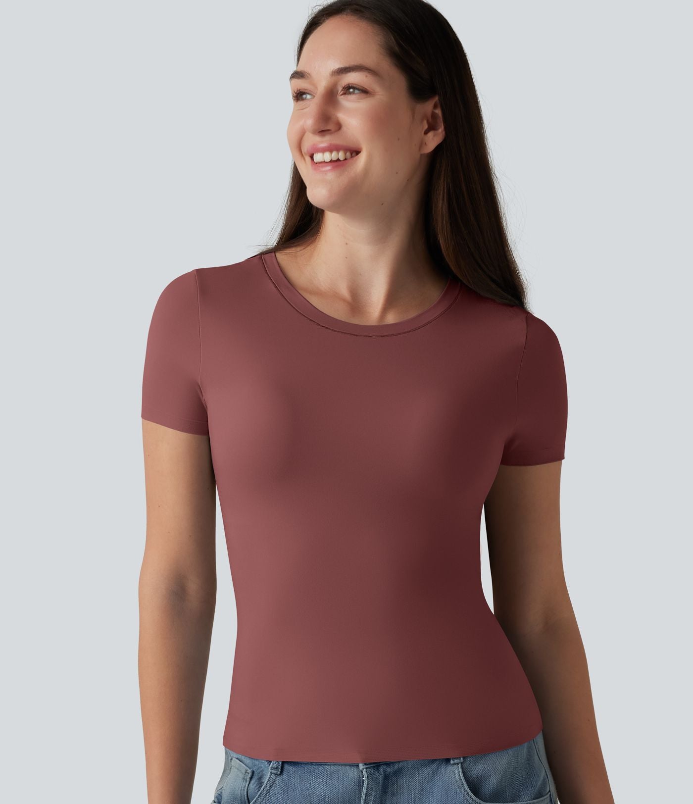 T-shirt décontracté col rond échancré à manches courtes avec soutien-gorge intégré bonnets B-DD