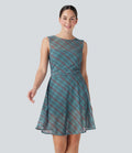 Robe mini décontractée 2-en-1 sans manches à carreaux avec empiècements mesh contrastés et poche latérale