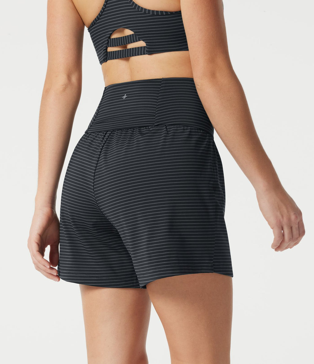 Short de yoga rayé 2-en-1 taille très haute 12,5 cm avec poches