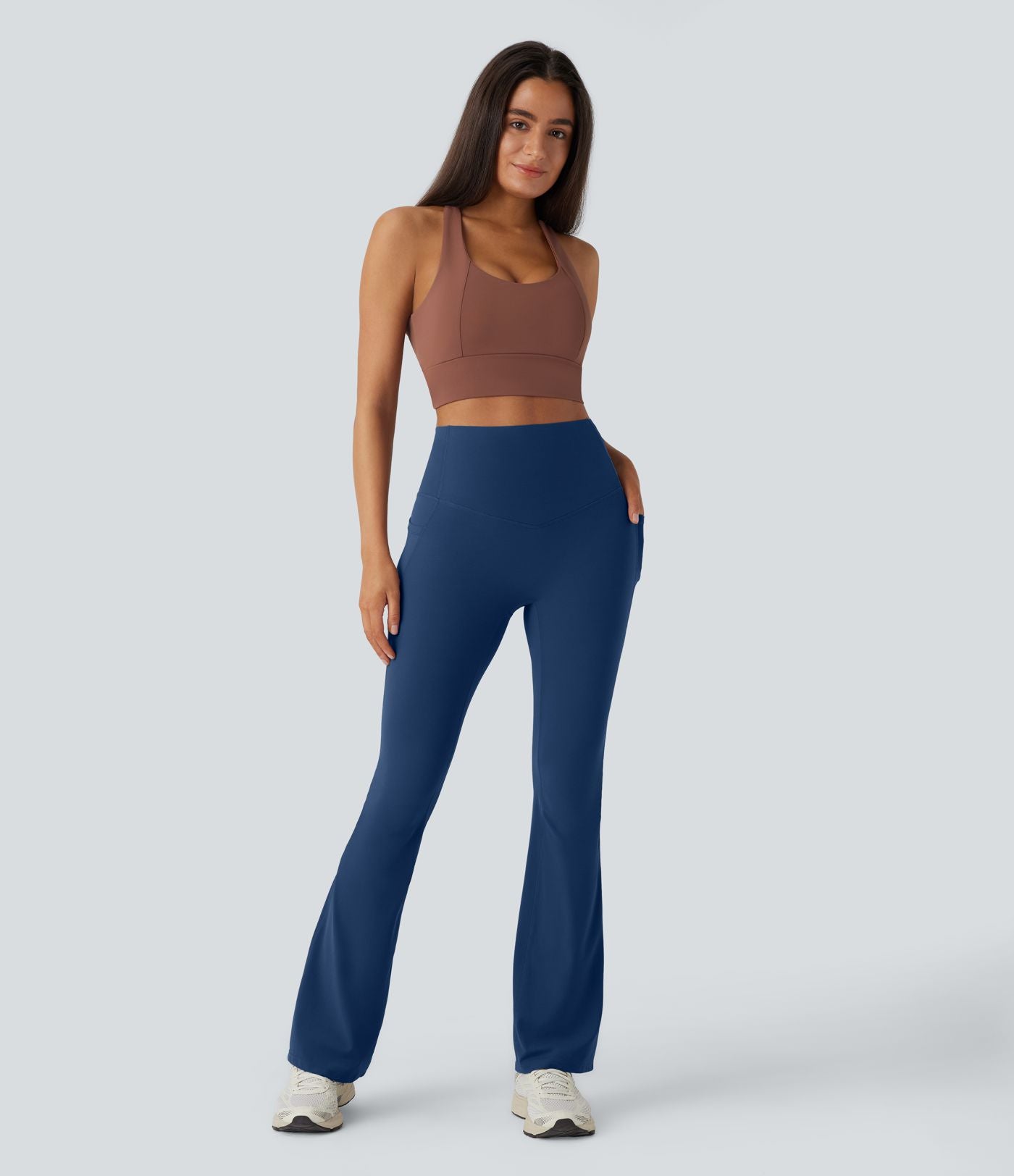 Pantalon de yoga à coupe bootcut gainant taille haute avec poches Halara UltraSculpt™