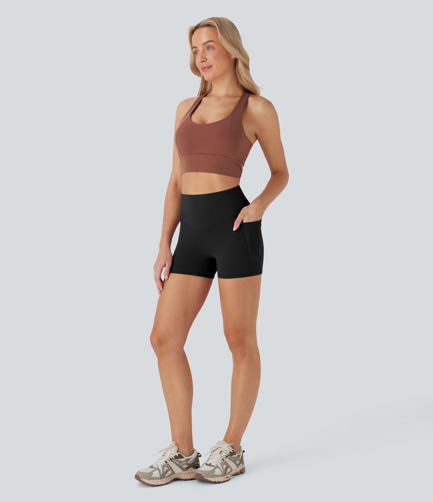 Short cycliste 7,5 cm d'entraînement gainant taille haute avec poches Halara UltraSculpt™