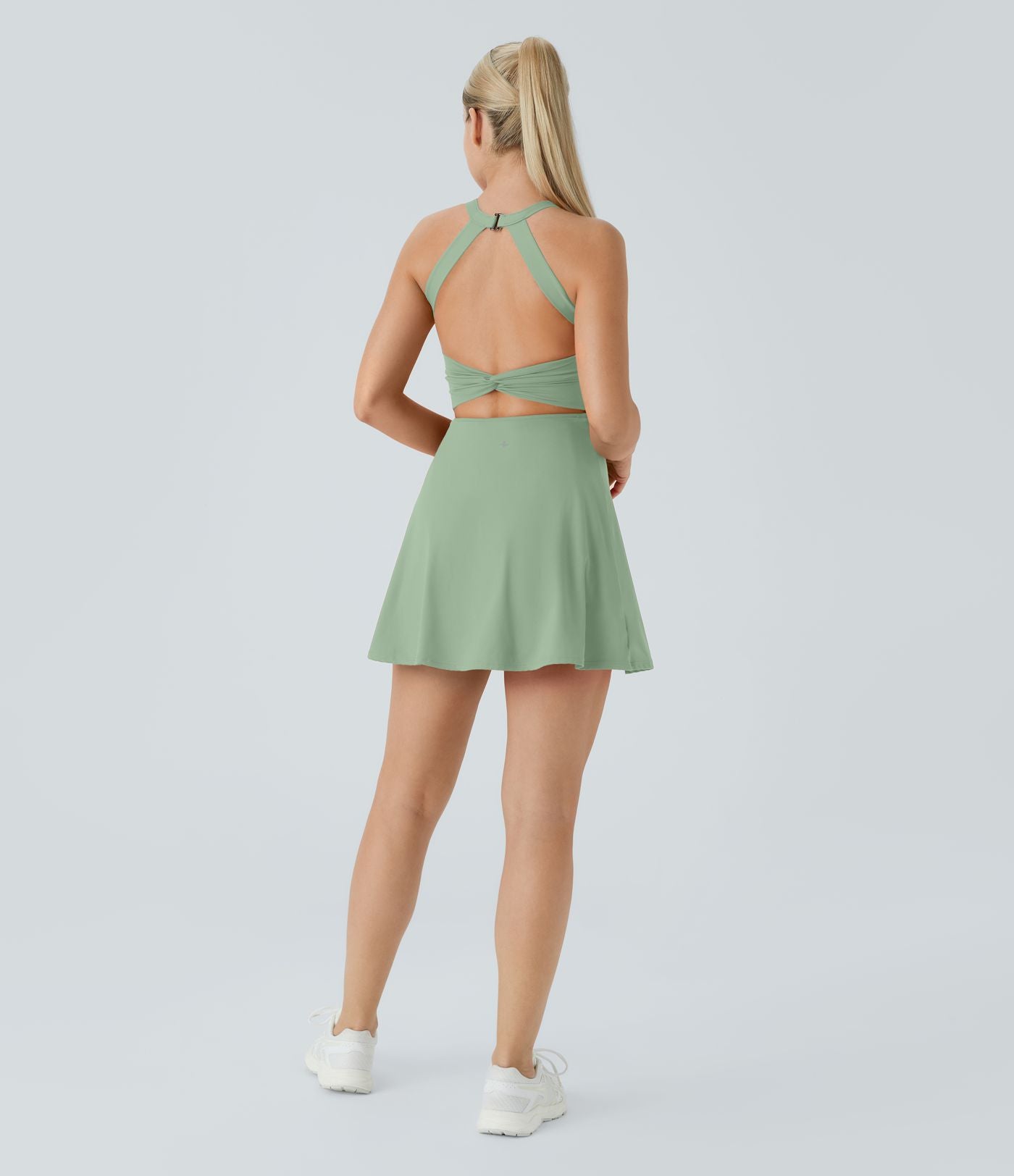 Robe de sport dos nu torsadée A-C