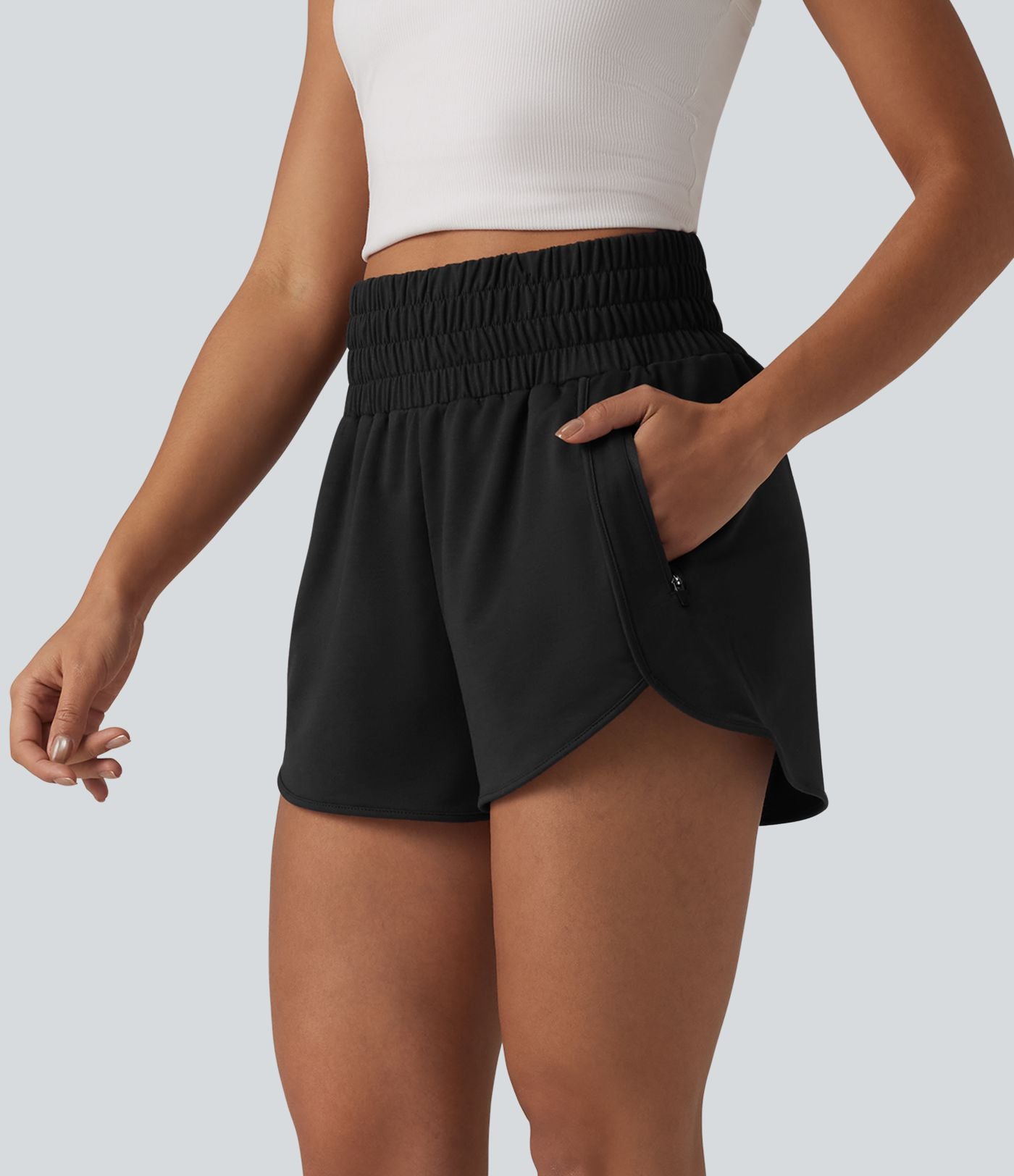 Short sweat décontracté taille haute à ourlet arrondi 7,5 cm avec poches