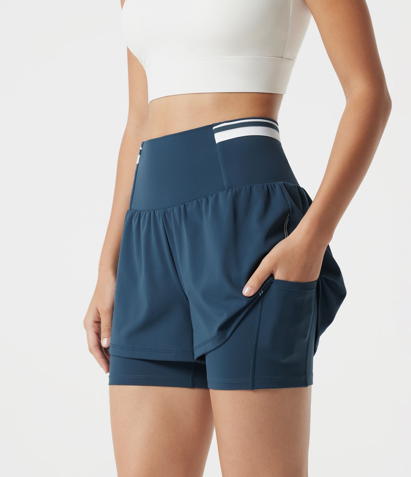 Short d’entraînement 2-en-1 SoftlyZero™ Airy réfléchissant taille très haute gainant effet frais 12,5 cm avec poches